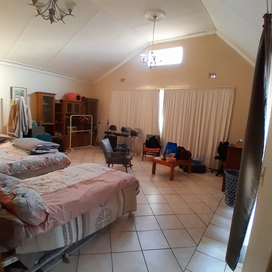 4 Bedroom Property for Sale in Schietfontein North West